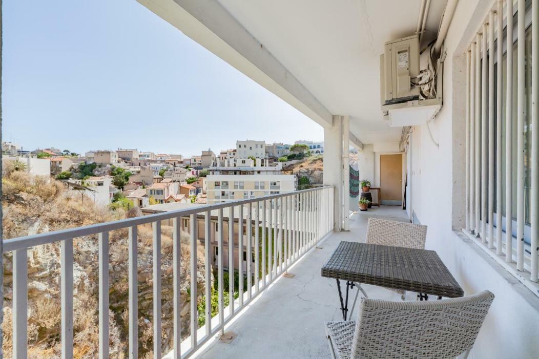 T2 Superbe Vue Mer Et Vallon Des Auffes Marseille Exteriör bild